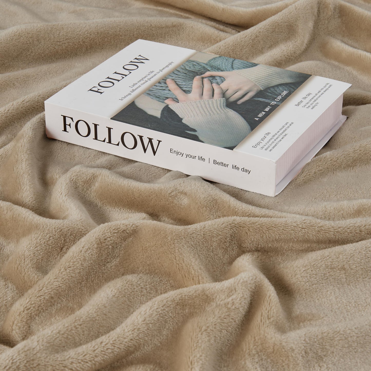 Edenleaf Big Oversized Soft Blanket, Giant Fleece Companion 120x120, California King Warm Blanket for Whole Family, Bed, Sofa, Couch, Travel, Camping 120x120 Brown