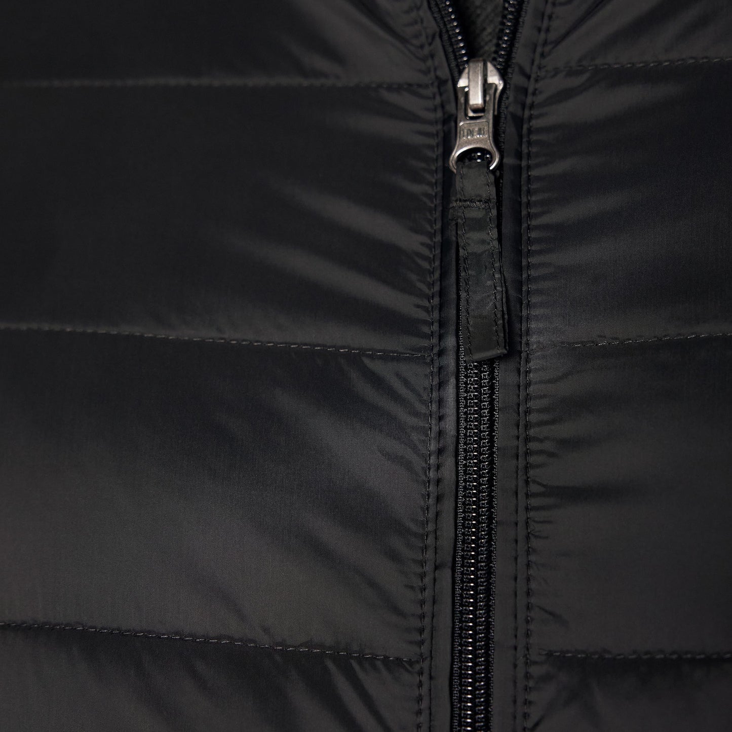 Amazon Essentials Men's Packable Lightweight Water-Resistant Puffer Jacket (Available in Big & Tall), Black, XX-Large Big Tall