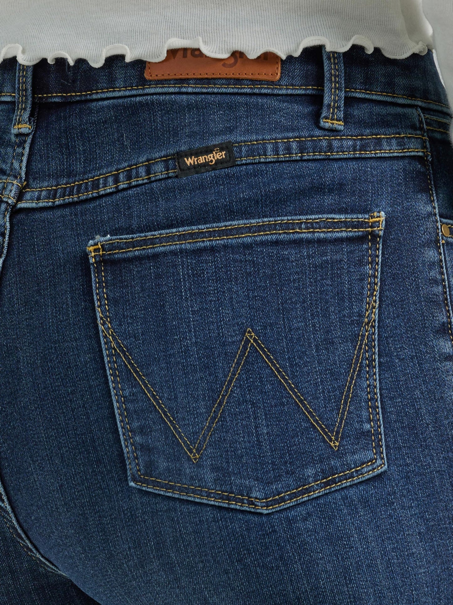 Wrangler Womens High Rise Bold Boot Jeans, Stockton, 8 1 US