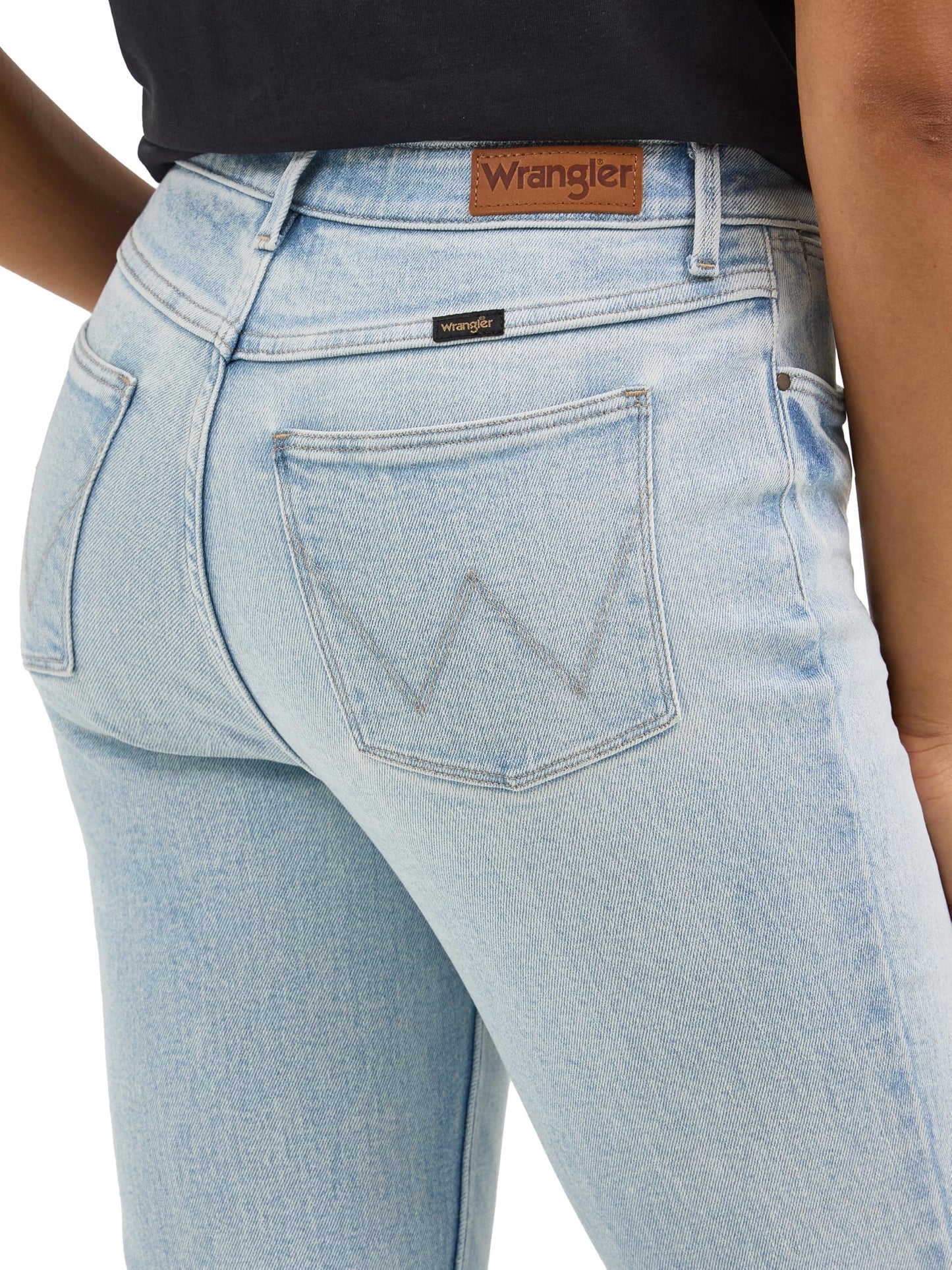 Wrangler Women's High Rise Bold Boot Jean, Finn, 8-34
