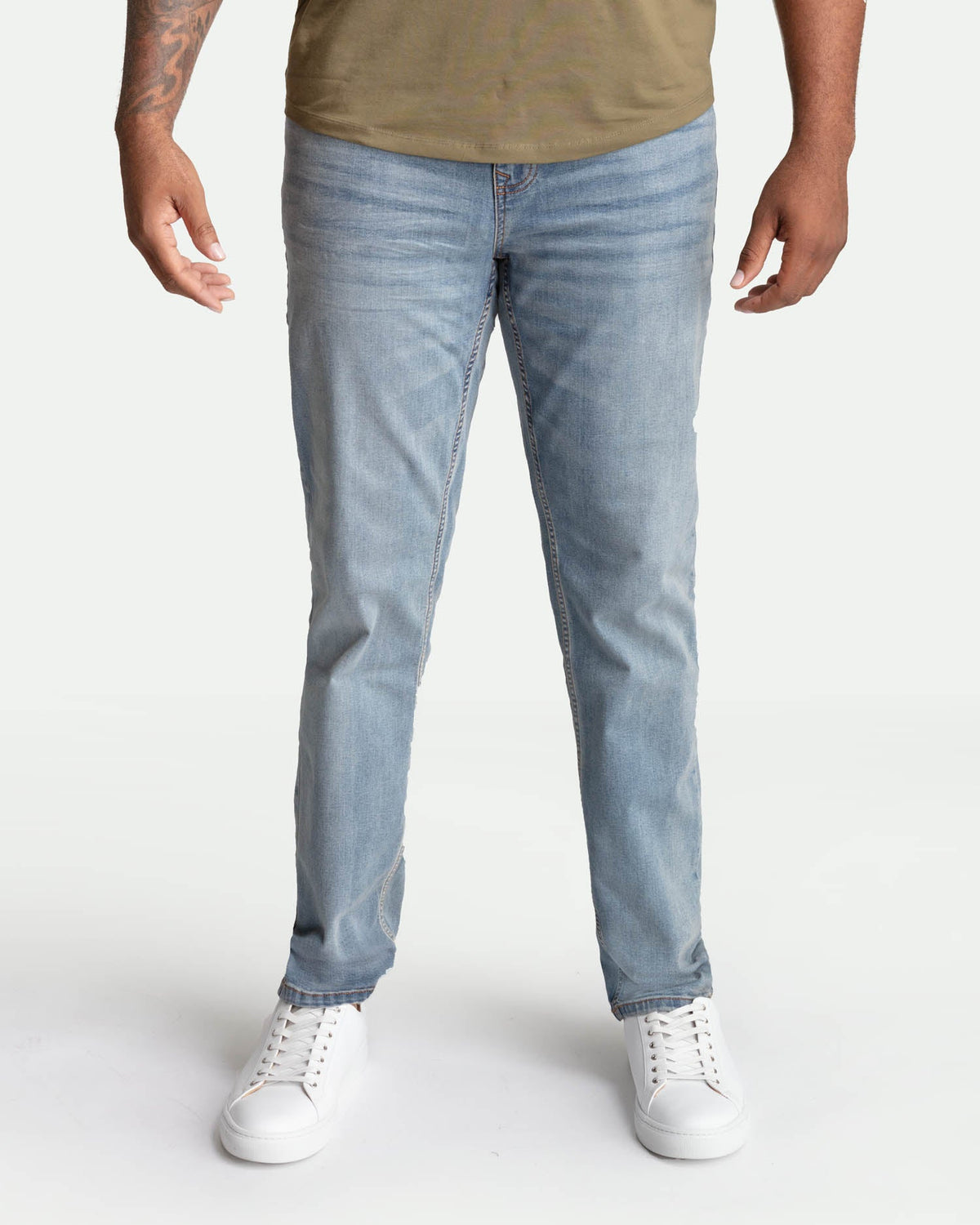 The Perfect Jean Athletic Fit - Sky - Light Blue
