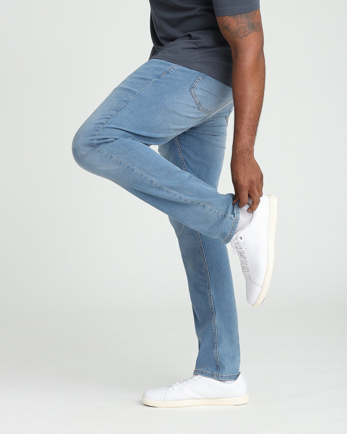 The Perfect Jean Athletic Fit - Joker - Light Indigo