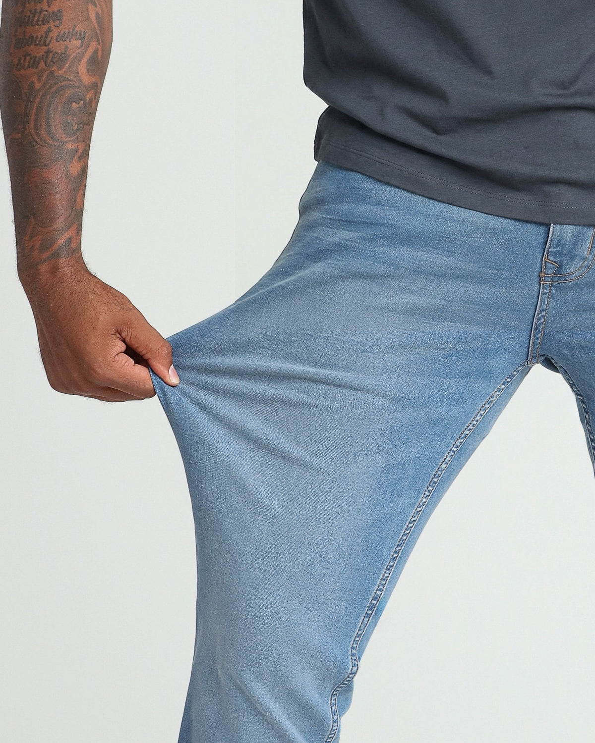 The Perfect Jean Athletic Fit - Joker - Light Indigo