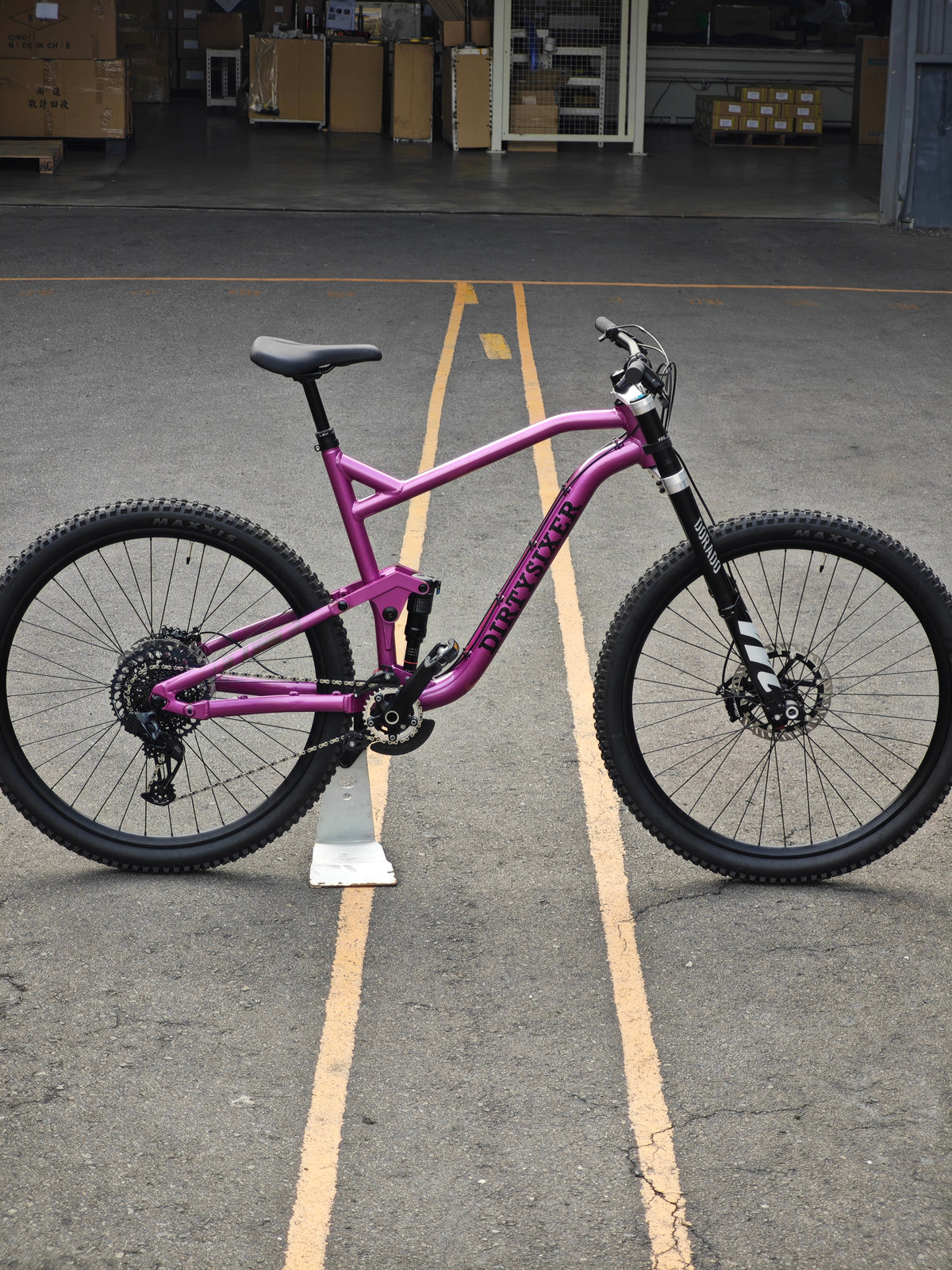 DirtySixer  MonsterEnduro - Pre-Order