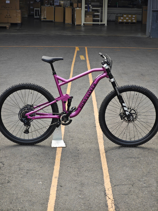 DirtySixer  MonsterEnduro - Pre-Order