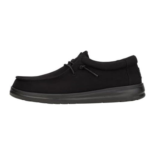 Black/Black/Black